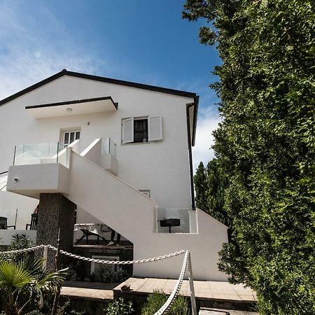 Cornus Vallis Krk Town Exterior foto